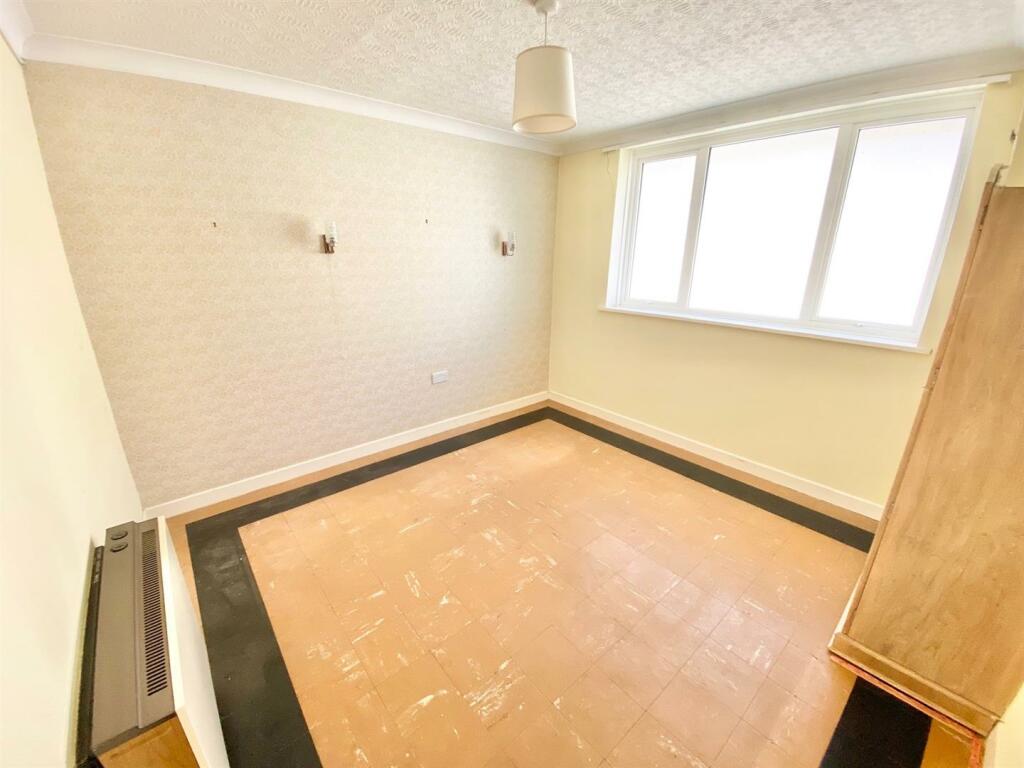 GF Bedroom 2.jpg