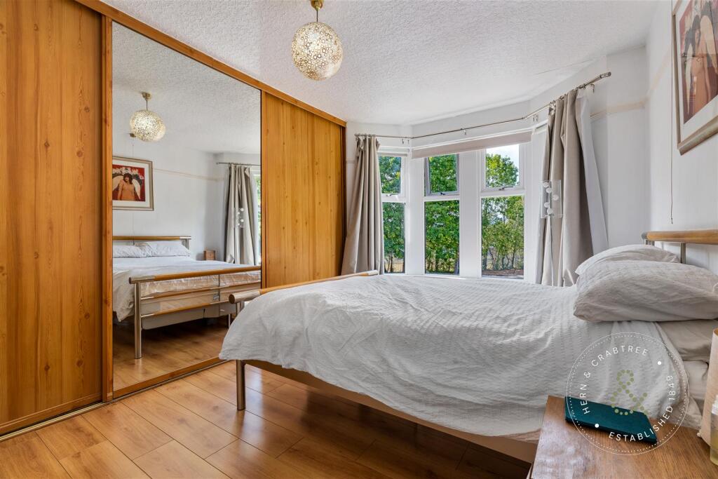 Gelligaer Street, Hern Crabtree (23).jpg