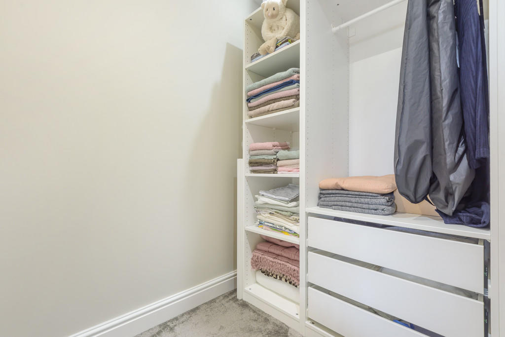 Bedroom 2 - Walk-...