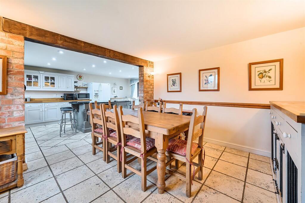 The Granary, Wood Burcote (30).jpg