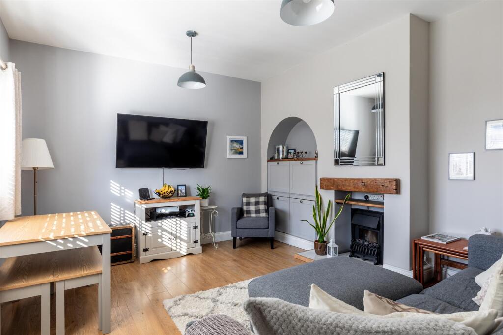 PSPHomes - Haywards Road-1.jpg