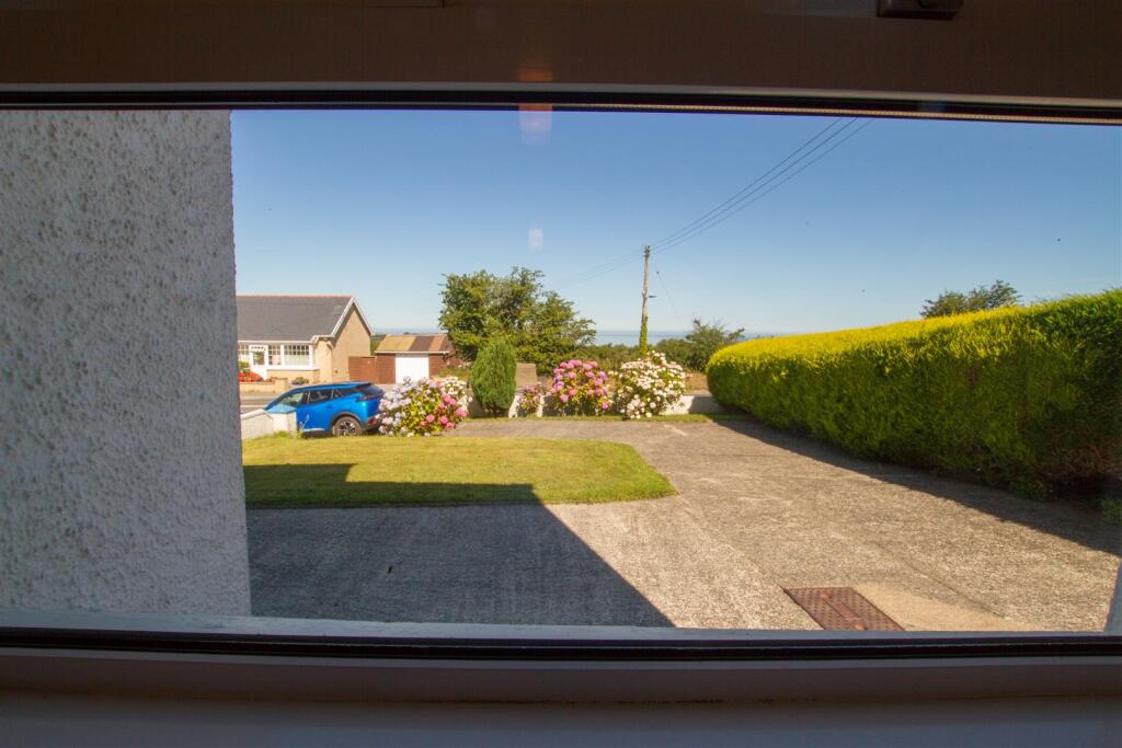 Sea Views from Kitchen.jpg