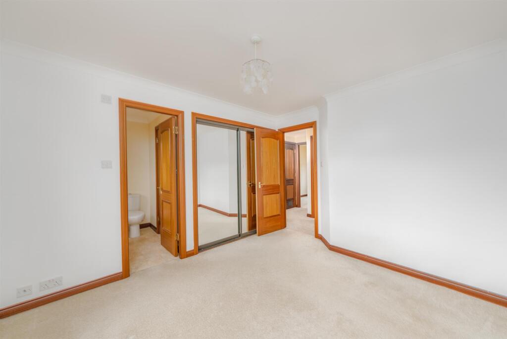 9 South Mews_Bennecourt_drive-09.jpg