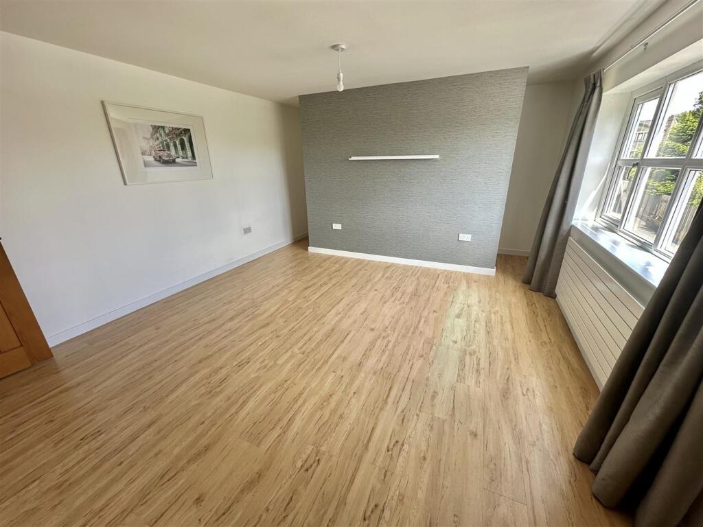 Bramleys Estate Agents - Abbey Close - Mirfield  (