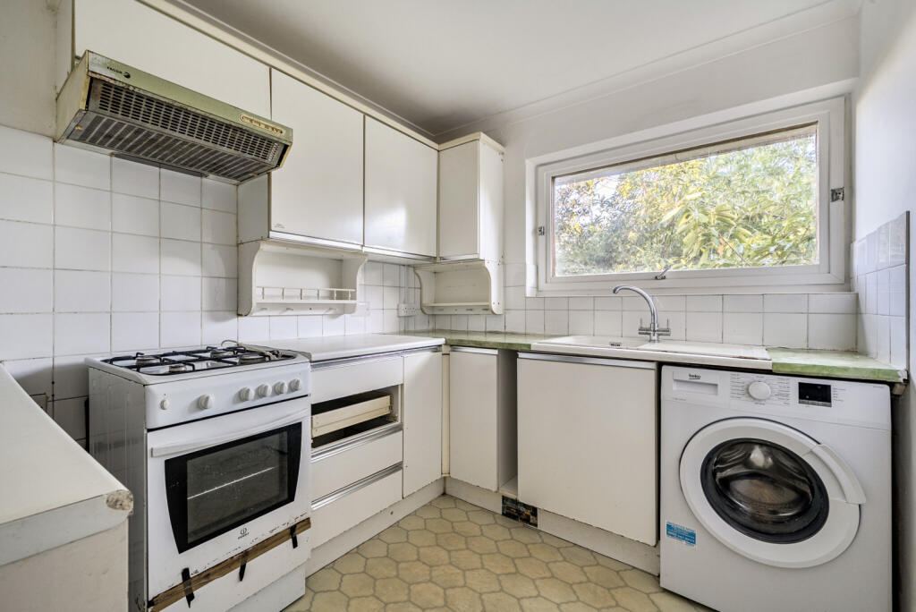 1357528-15-68d110...