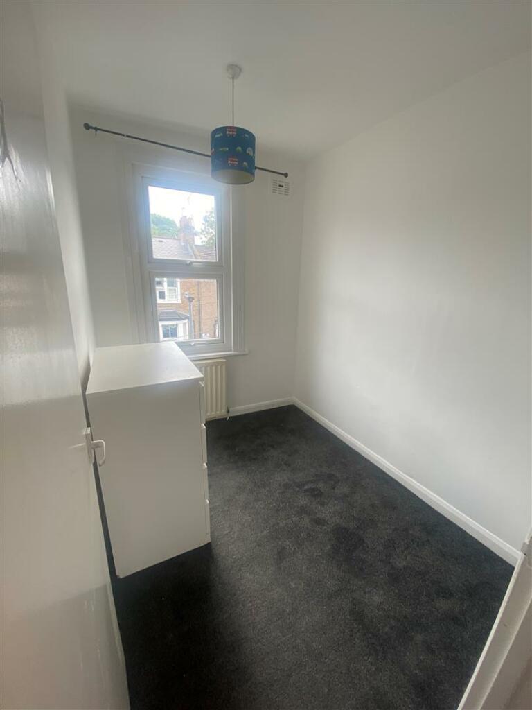 bathroom  2.jpg