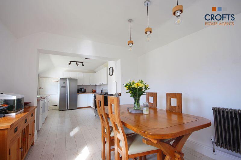 Kitchen-diner view 3