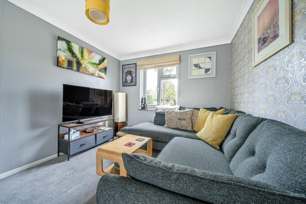 Living Room/ Dining Room
