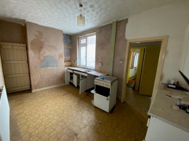 KITCHEN T202502201629.jpg
