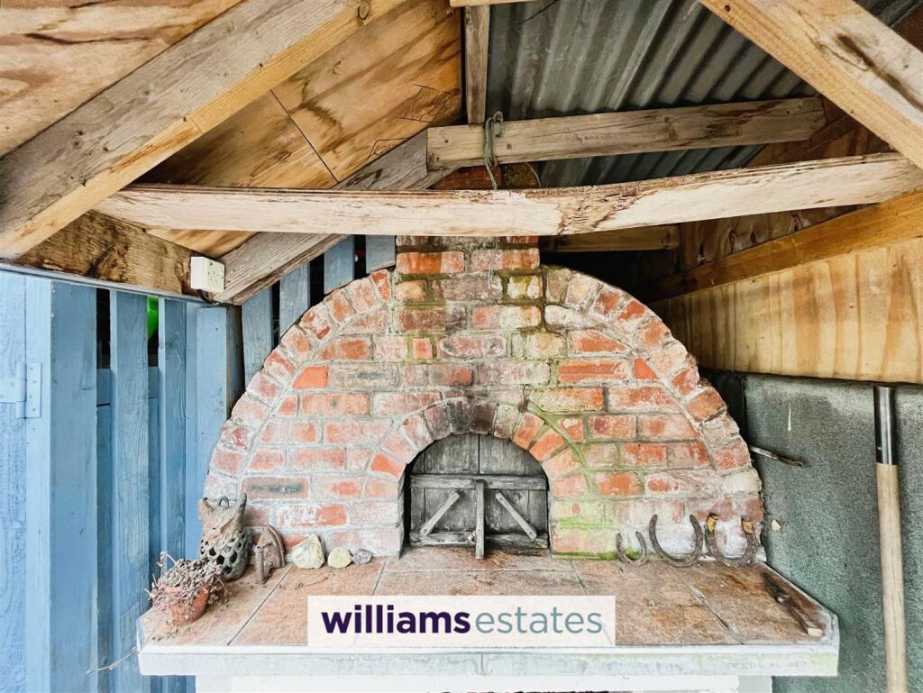 Pizza Oven