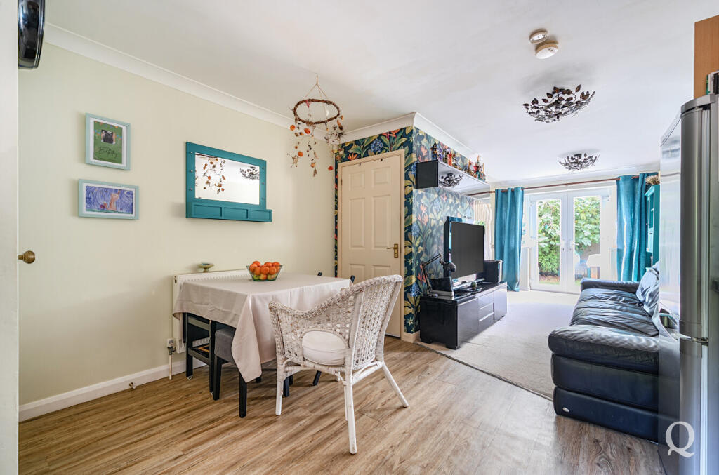 c5eca202-25ff-472...