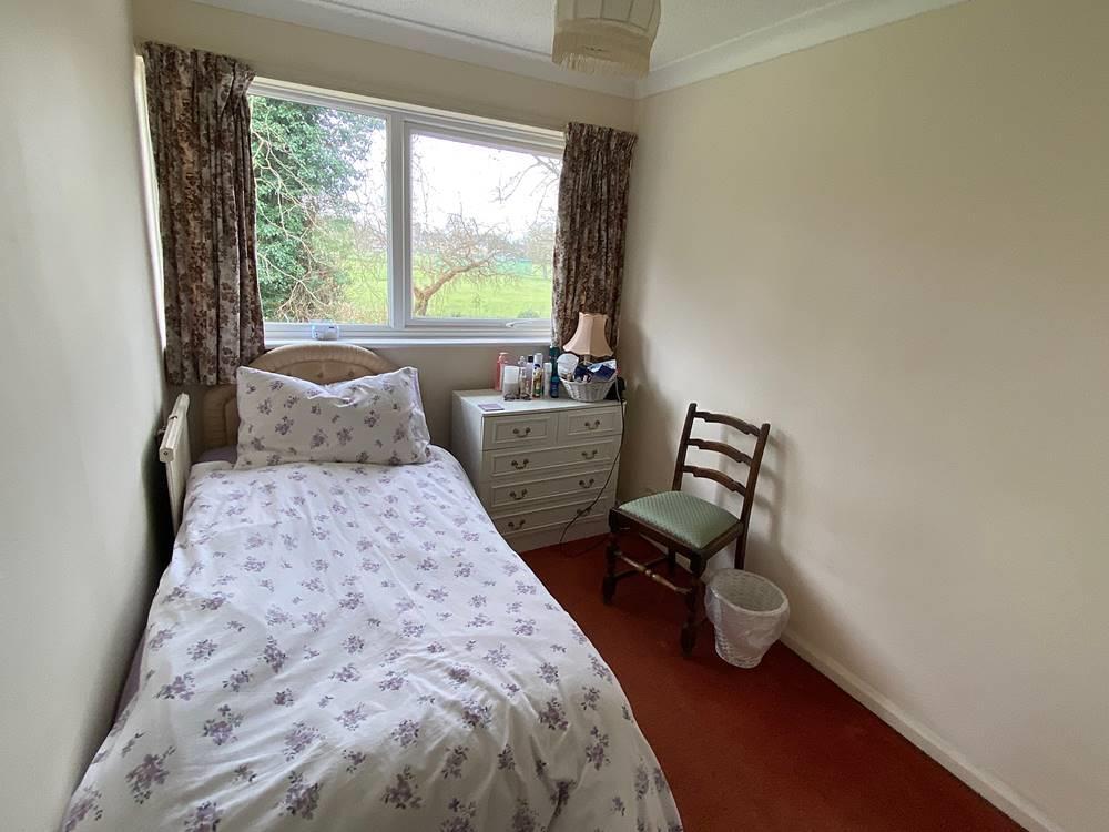 bed3.jpg