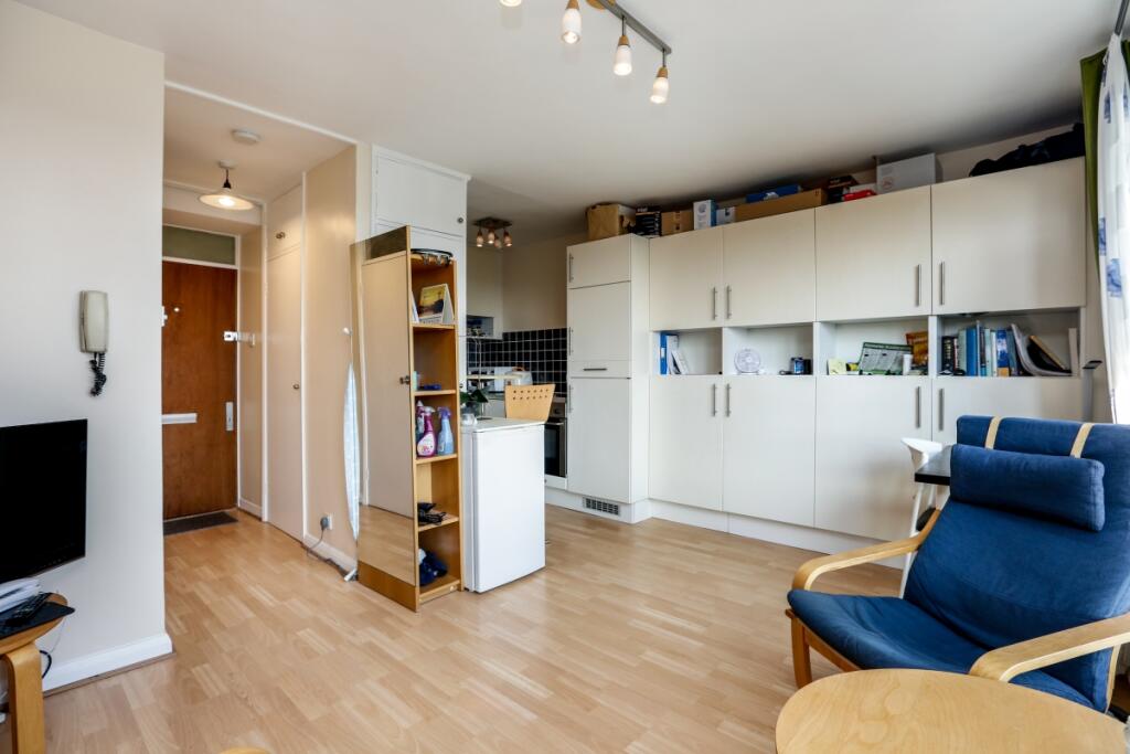 Studio Room