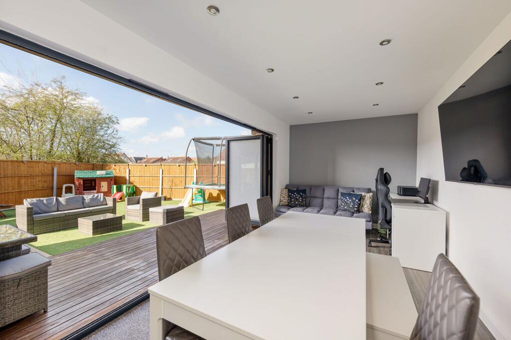 Dining room/Home office