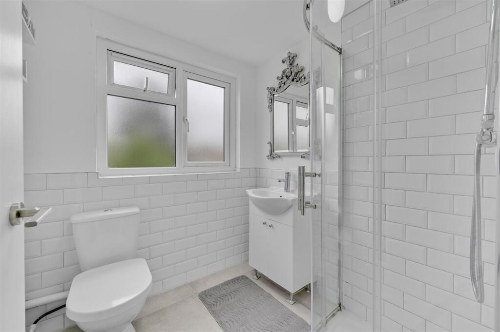 Daniels_11, Barford Close London, NW4 _001.jpg