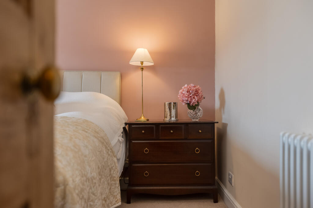 Rose Cottage Bedroom 1-4