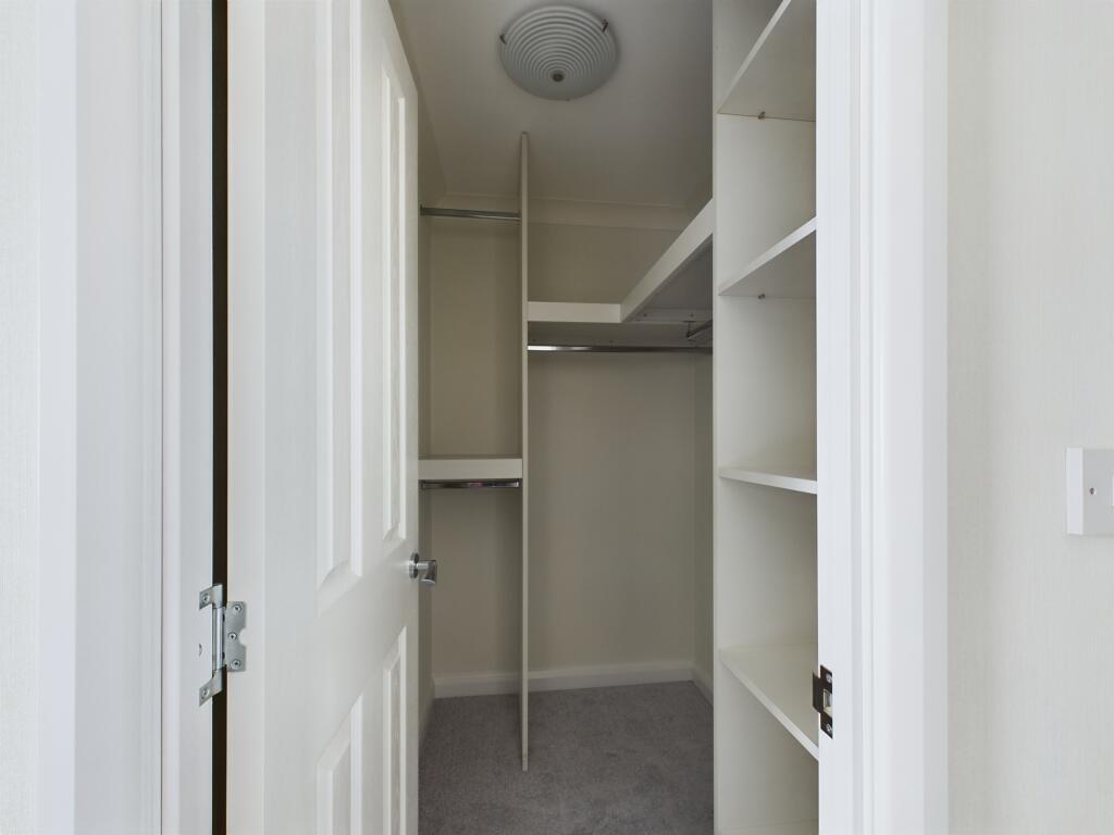 Master Bedroom Dressing Area