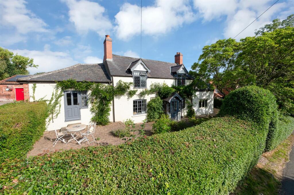The Cottage Revisit PH-11.jpg