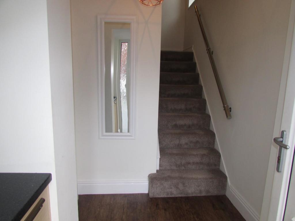 SomersetRd78hall.JPG