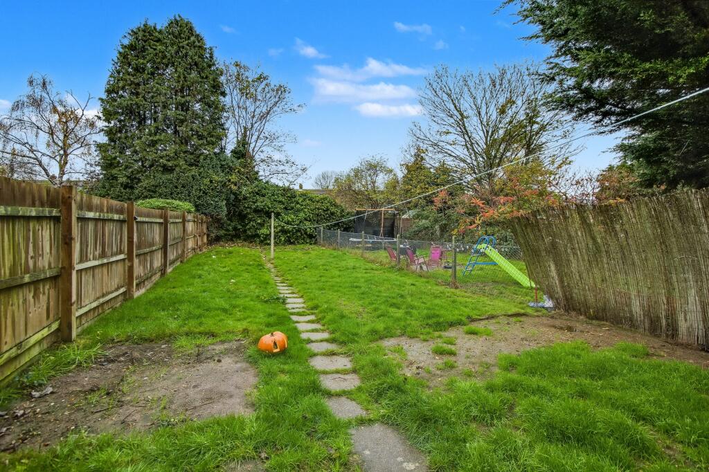 32 Ladbrooke Crescent, Sidcup, DA14 4RT