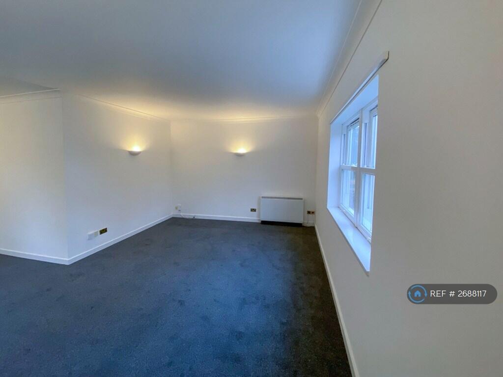 Lounge One