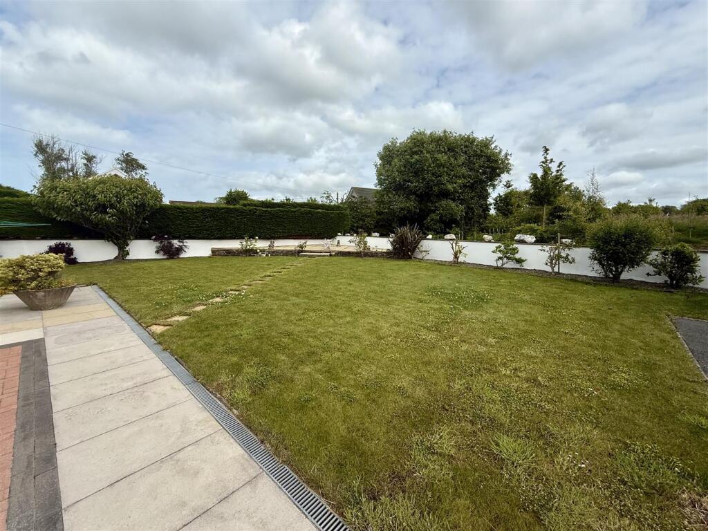 Garden &amp; grounds