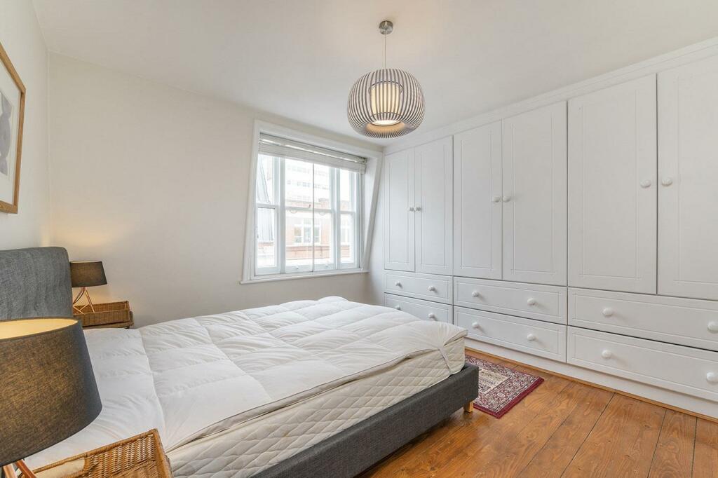bedroom (1).jpg