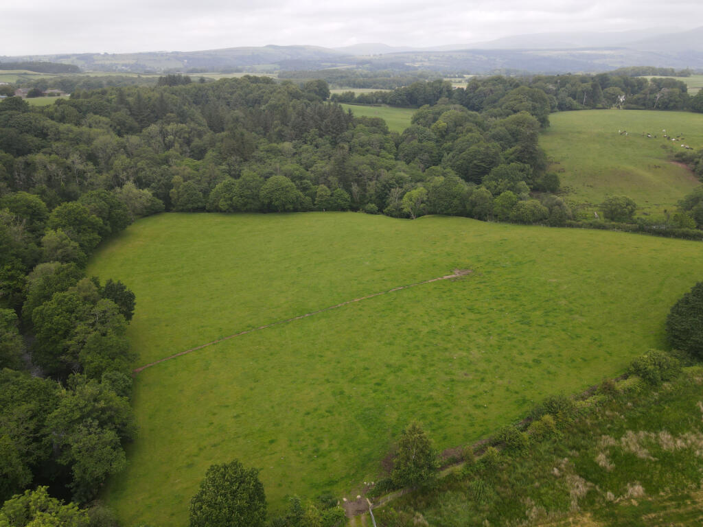 APPROX. 19.5 ACRES (7.89ha) OF AGRICULTURAL LAND 