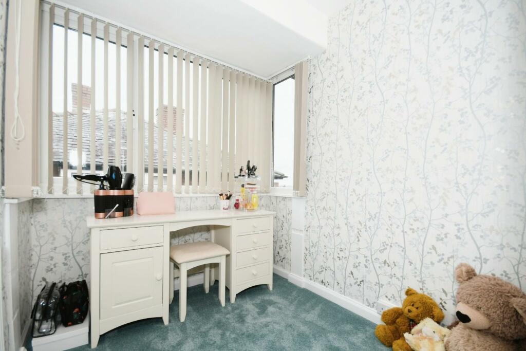 BEDROOM 3