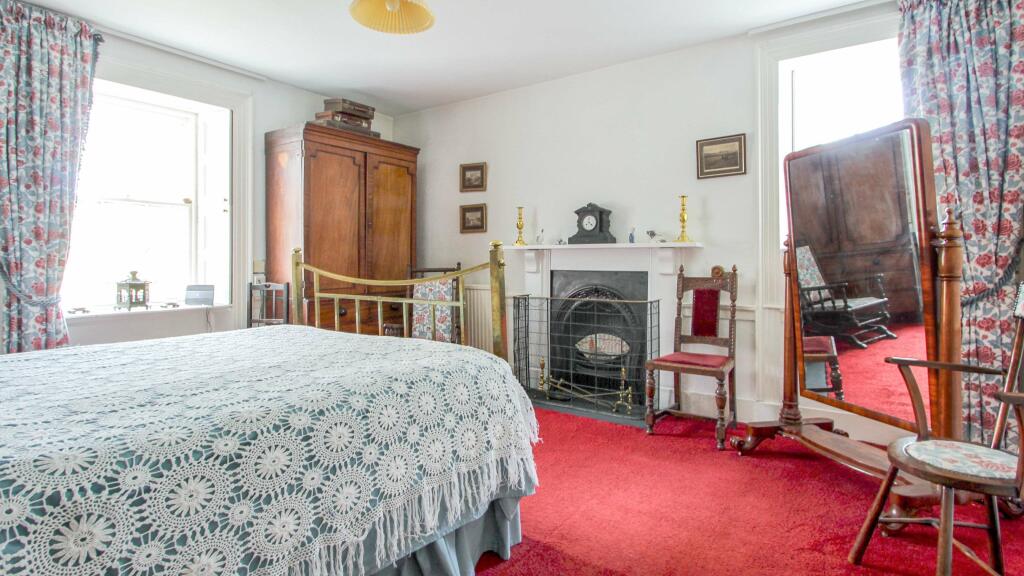 Bedroom 2 (Double)