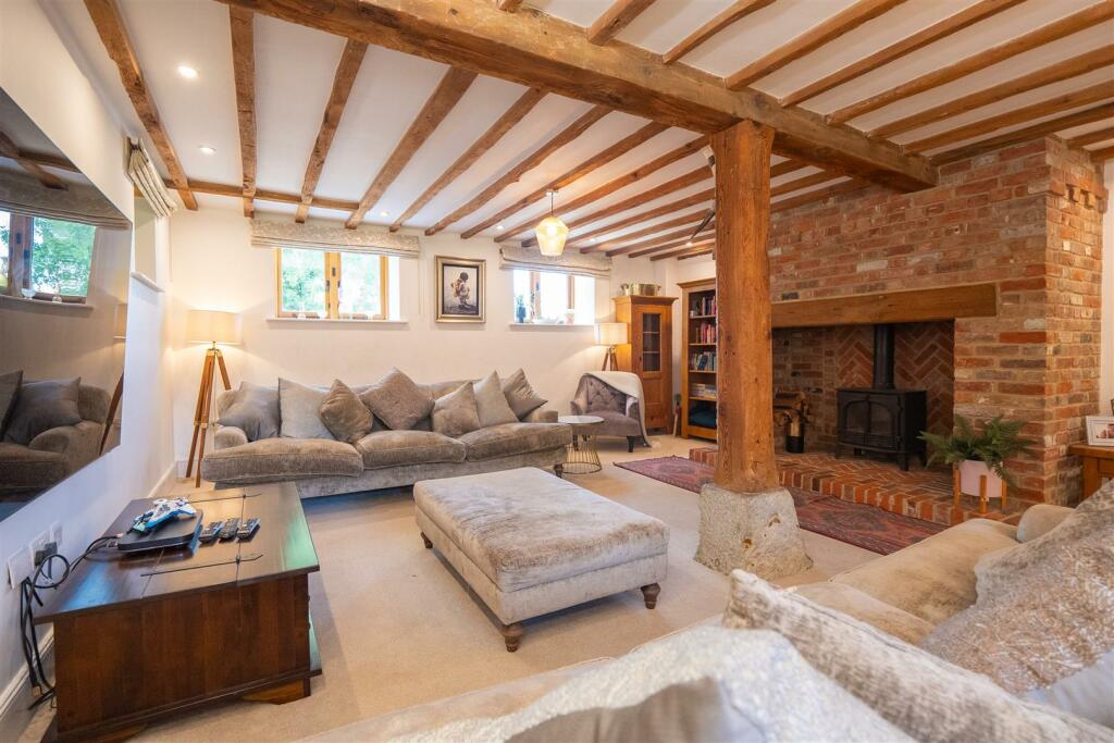 Sitting room.jpg