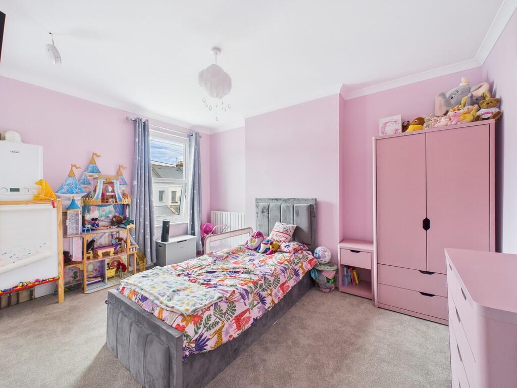 CAM02089G0-PR0513...