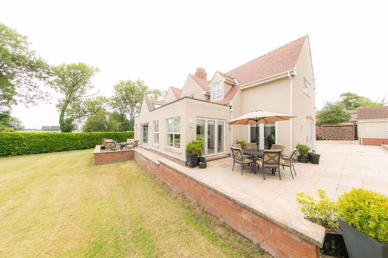 Rear corner elevation