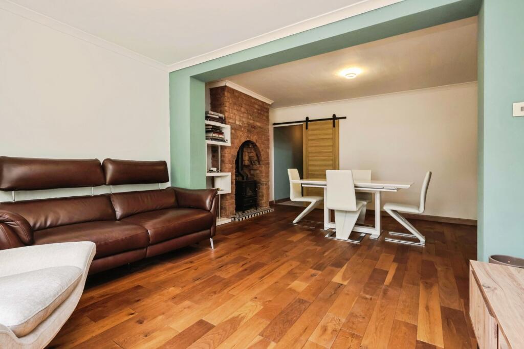 Through Lounge Aspec