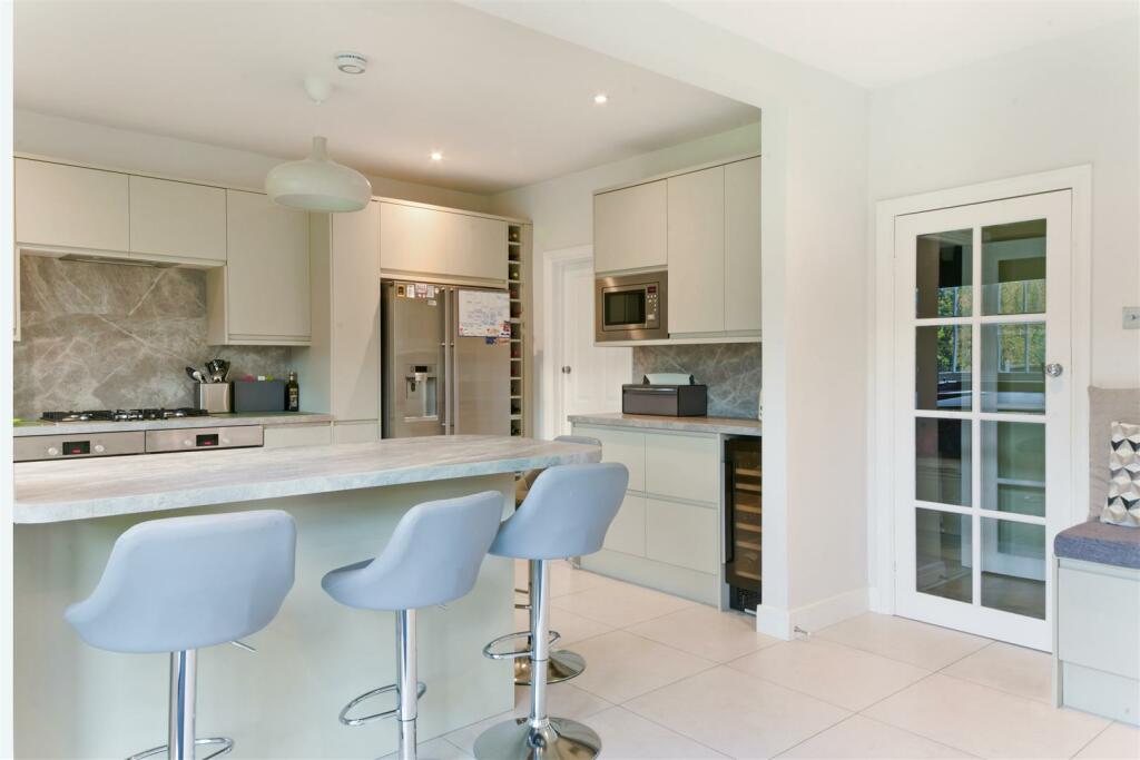 REIGATE ROAD,106 (9).jpg