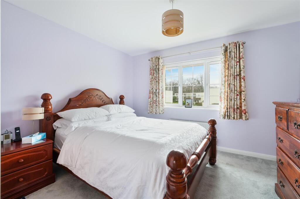 CUDDINGTON CLOSE, (3).jpg