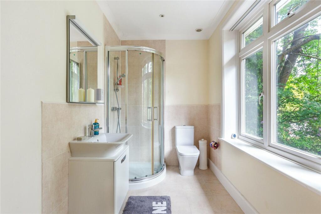 Bedroom Two En Suite