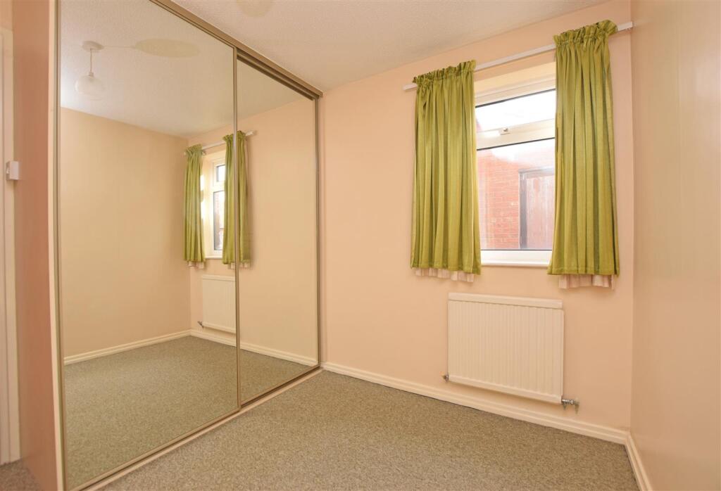 Bedroom 3 V2.JPG