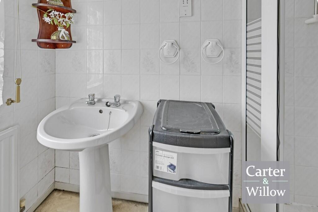 En suite shower room