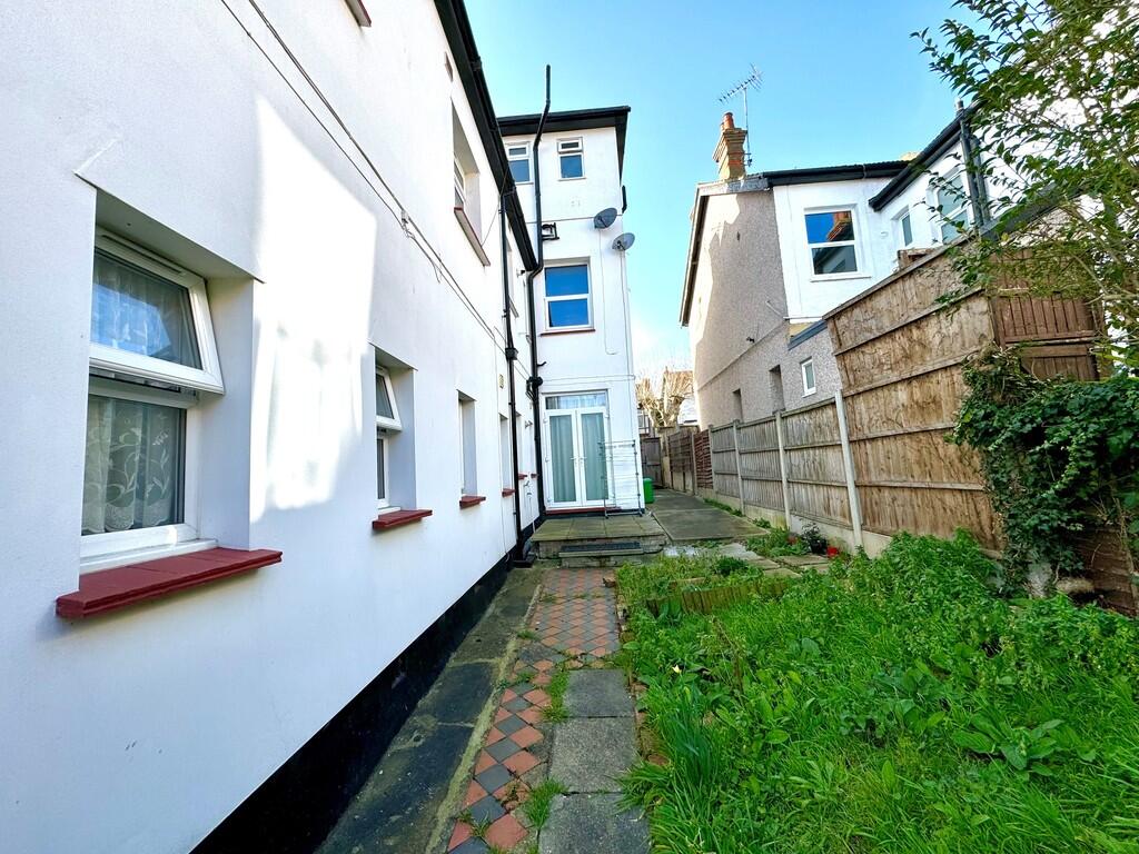 Manor Road rear