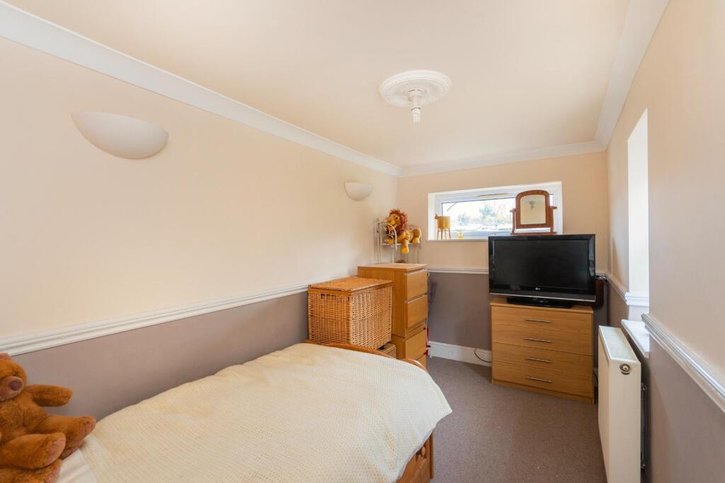 0W1SSE - Bedroom B.jpg