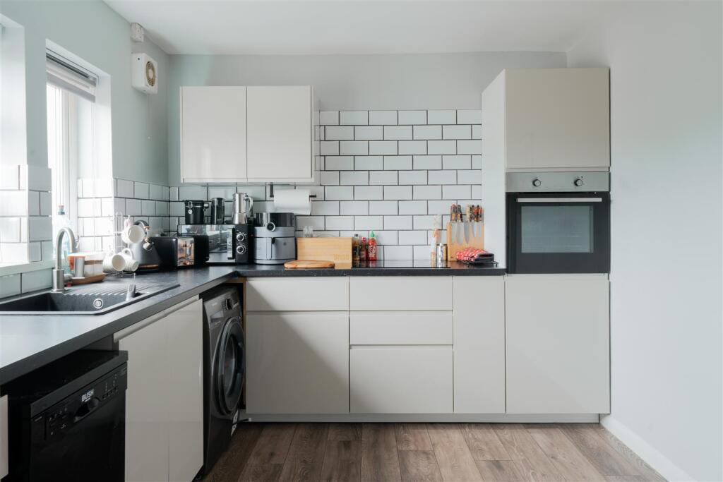 Kitchen-2.jpg