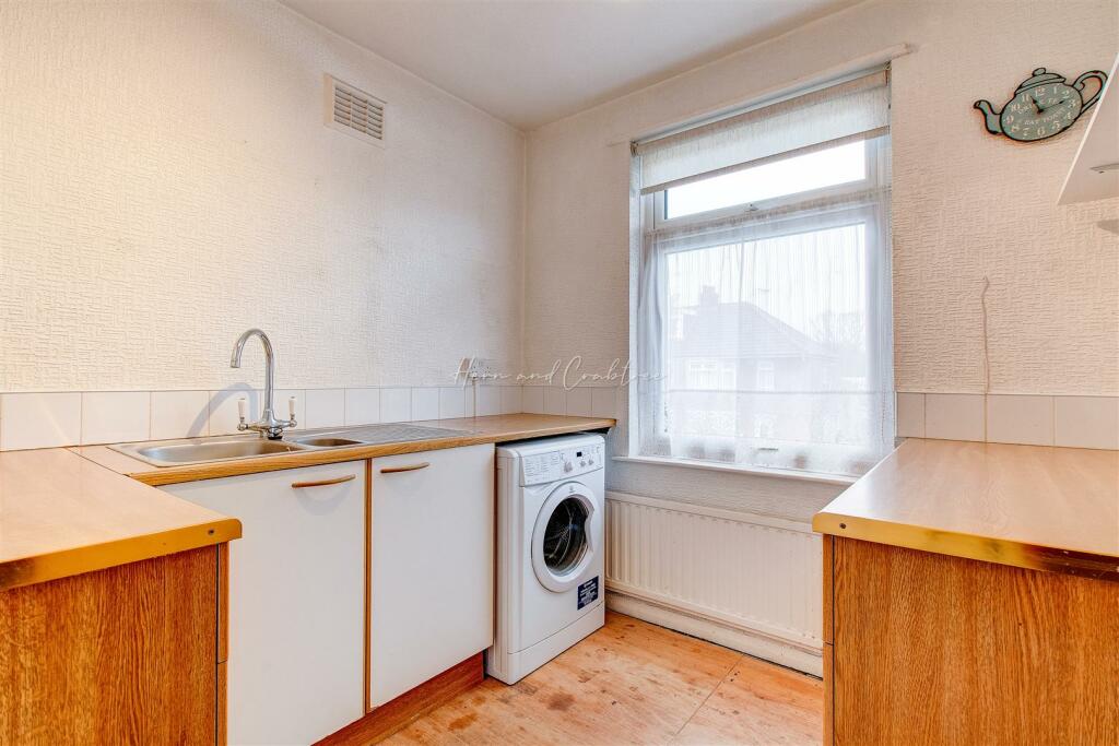 Maes Y Coed Road, Heath, HernCrabtree (23).jpg