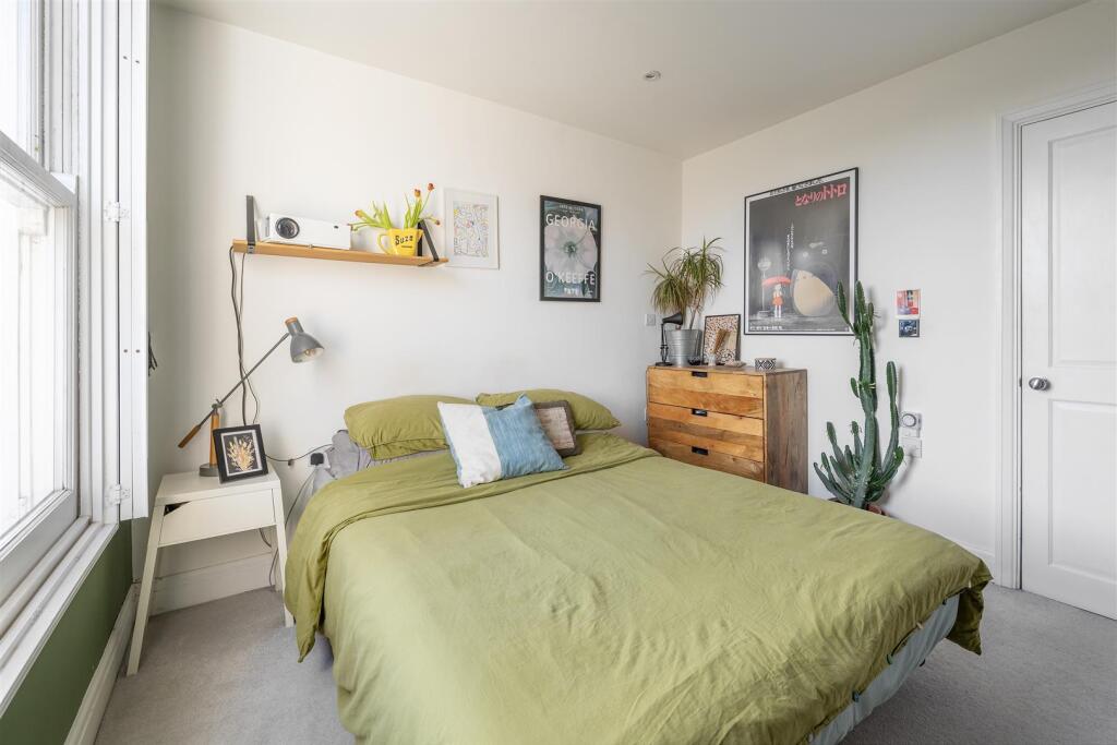 Chatsworth Road, E5