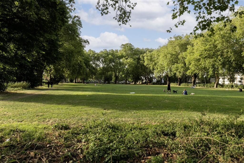 2 Parkview -17.jpg
