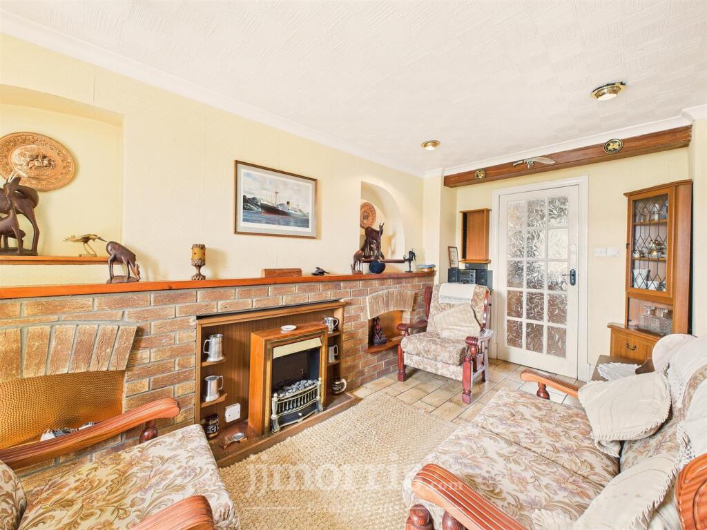 Snug/Sitting Room