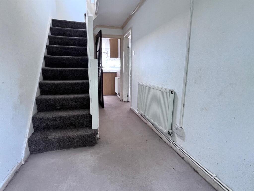 Hallway.jpg