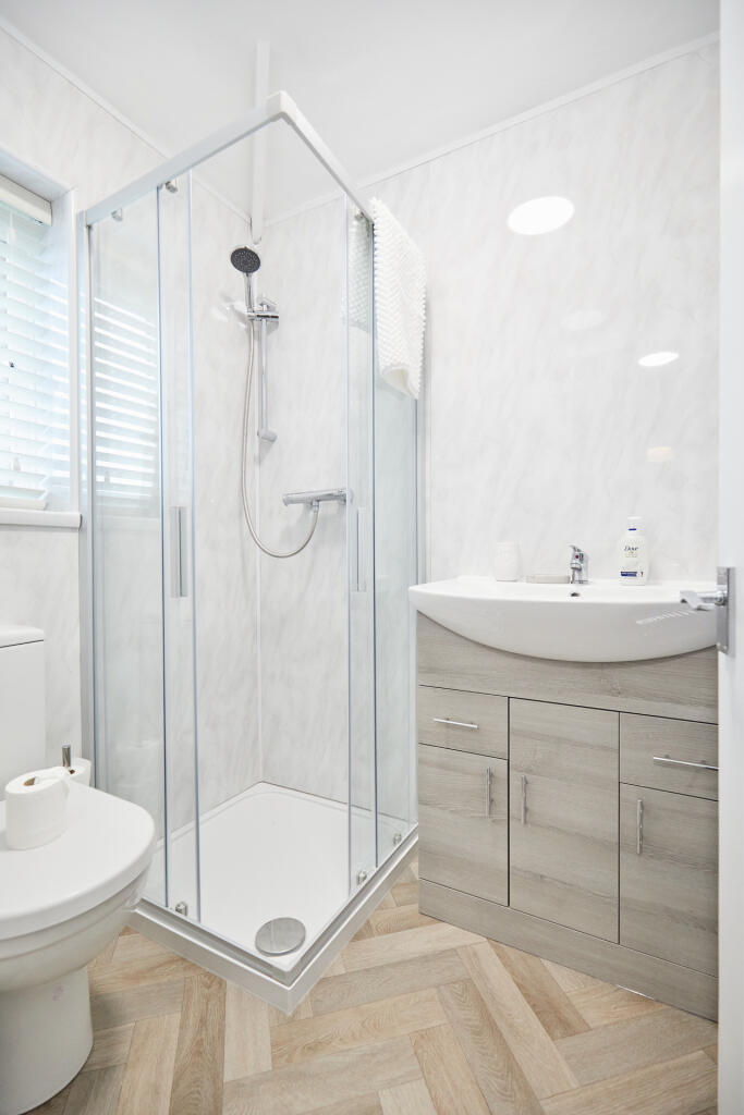 2 Barnesdale Road 20