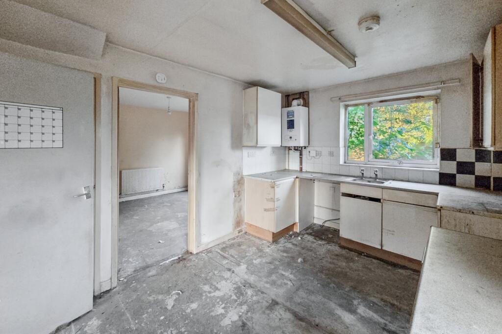 2 Irvine Close, Bispham, Blackpool, Lancashire, FY2 0XZ