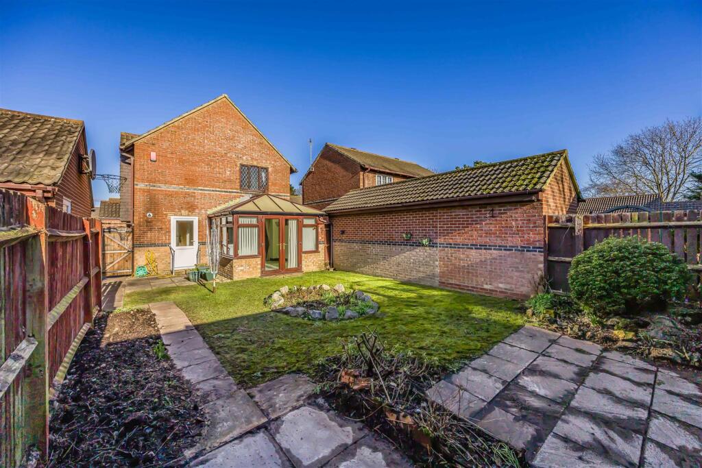 22 Wilby Lane, Copnor-Small-PorticoMarketing-SoldB
